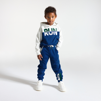 بنطلون رياضي أزرق للأولاد مكتوب عليه رسالة